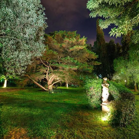 Le Dimore Di Elia דירה לצ'ה